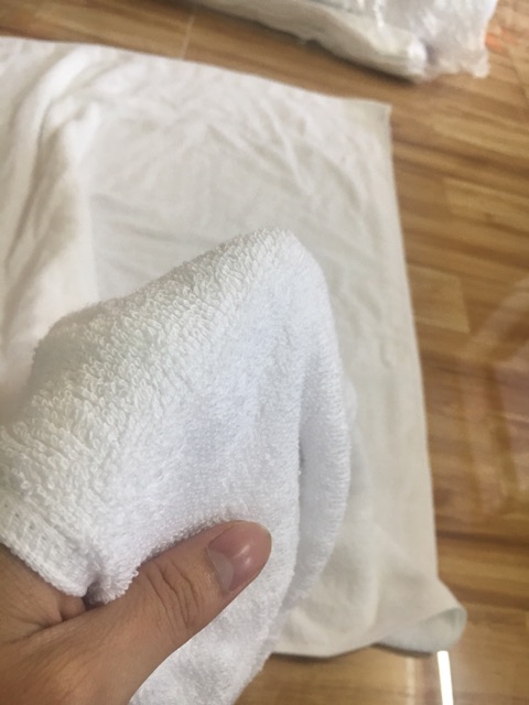 (200gr)Khăn tắm trắng khách sạn cao cấp 200 gr ( 60x120 cm)