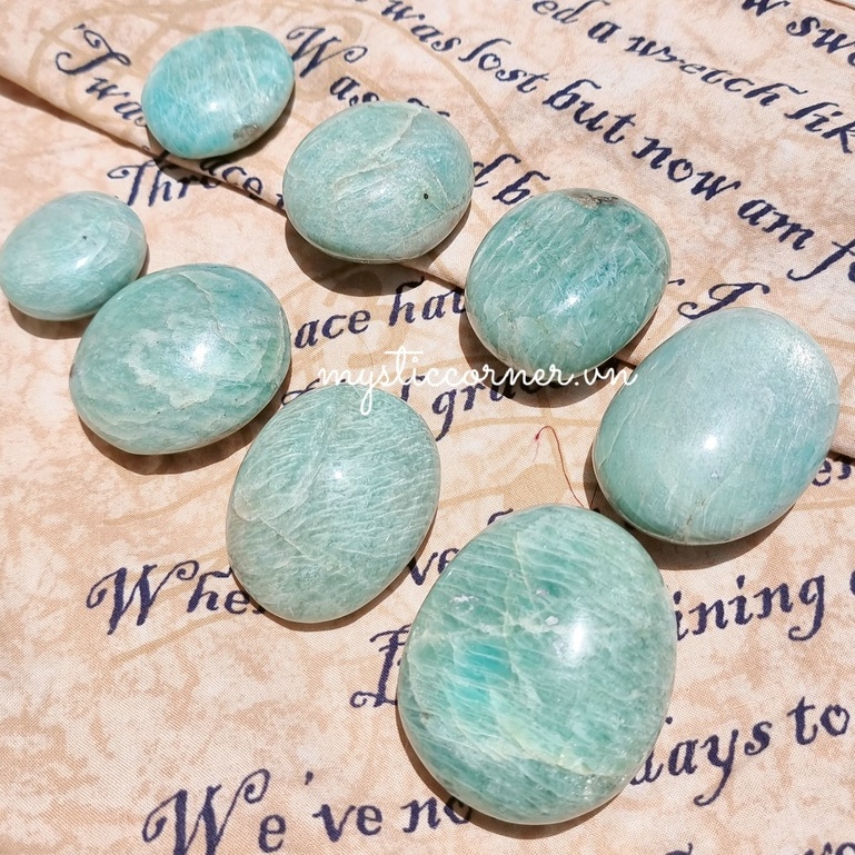 Palm Amazonite (đá Thiên Hà) làm dịu sự lo lắng dùng trong thanh tẩy, Tarot, Reiki, thiền định, phong thủy