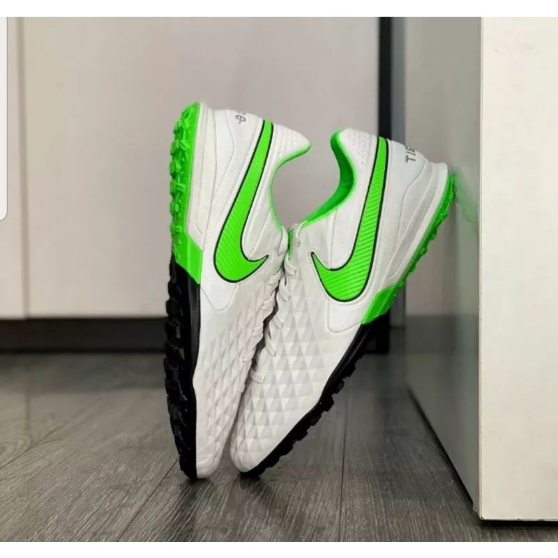 Giày đá bóng tiempo lengend 8 tf