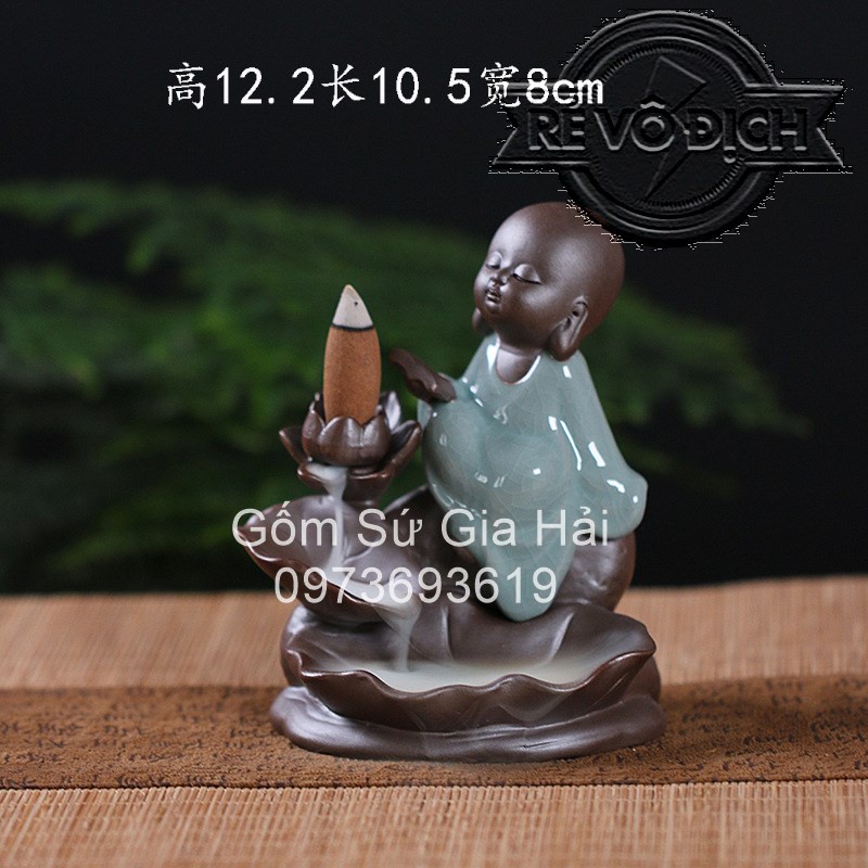 Thác khói trầm hương chú tiểu bên sen tặng 5 nụ