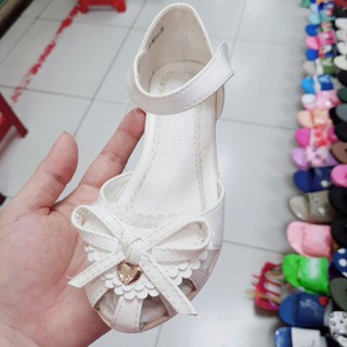 Giày trẻ em