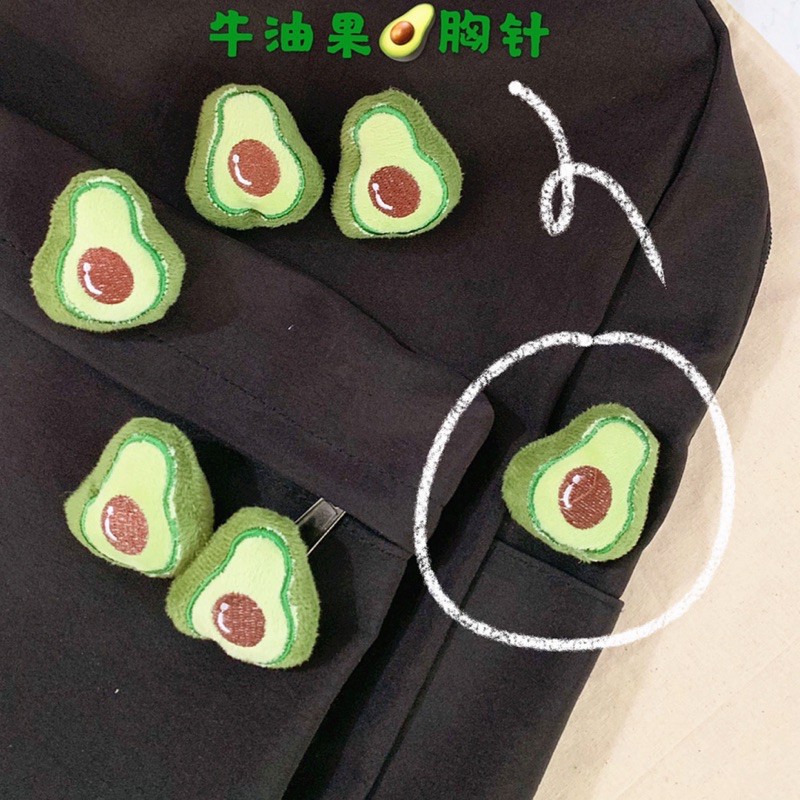 Cài áo, balo quả bơ xanh