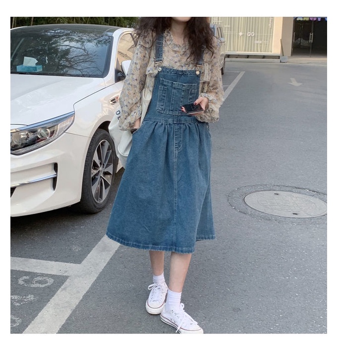 Trang phục váy yếm vải denim/ áo hoa dáng rộng bằng vải chiffon (có bán lẻ)