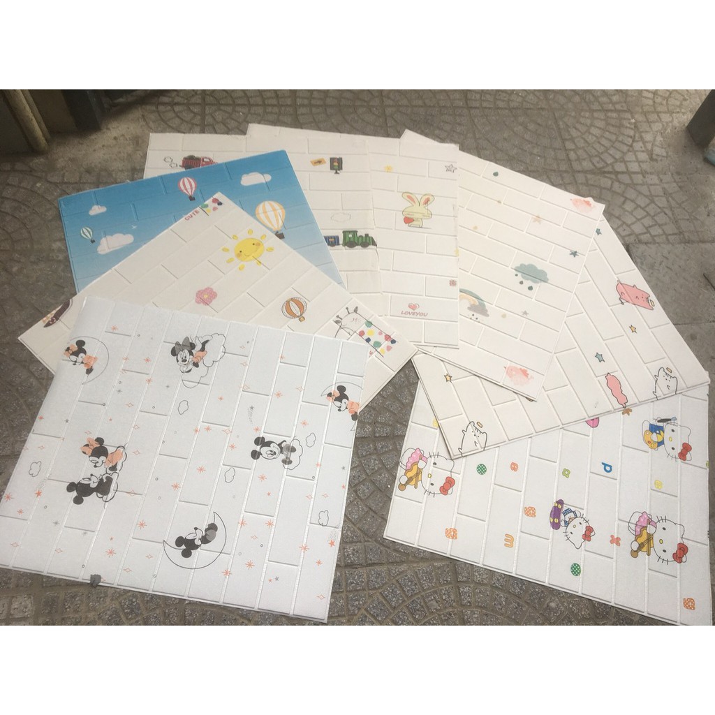 Xốp dán tường hoạt hình, vân gạch 70x77cm giá Rẻ tại Đà Nẵng