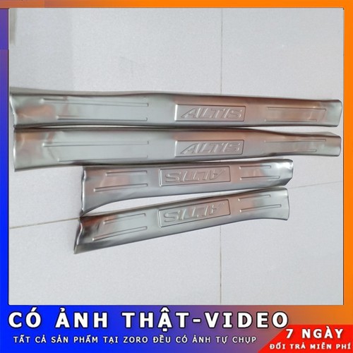 Nẹp bước chân trong xe Altis inox 4 cửa