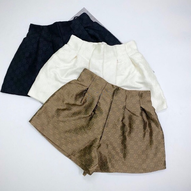 Quần short phồng chữ G chất đẹp QS1701 - NhiNhiShop