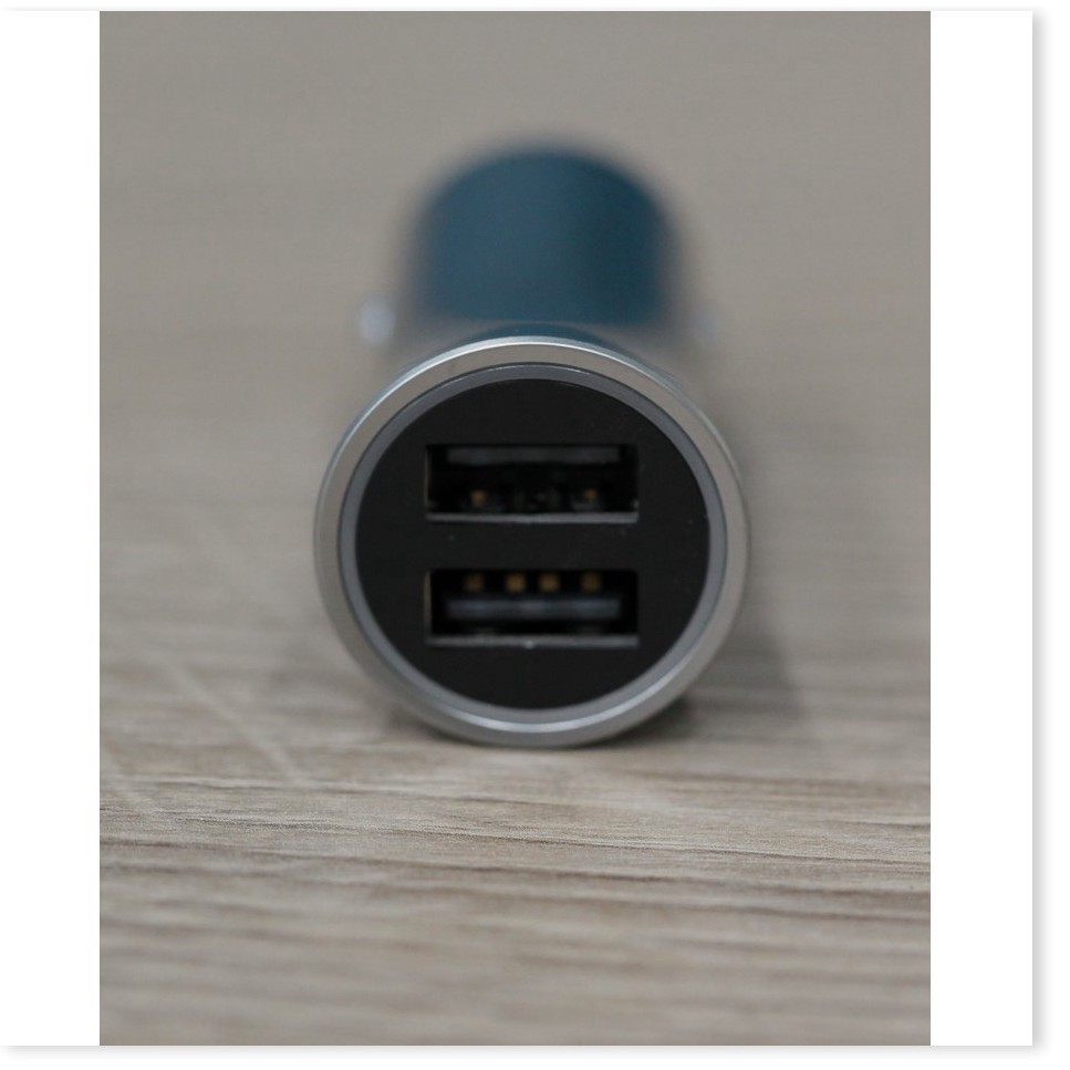 Sạc Ô Tô Nhanh 2 cổng USB 37W Xiaomi CC06ZM - Tẩu sạc xe hơi nhanh 18w Xiaomi 2 USB CC05ZM  - ChuyenMi