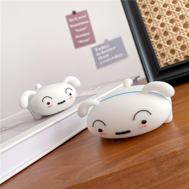 Vỏ Bảo Vệ Hộp Sạc Tai Nghe Airpods 2 / Pro Hình Cậu Bé Bút Chì Shin-chan Dễ Thương