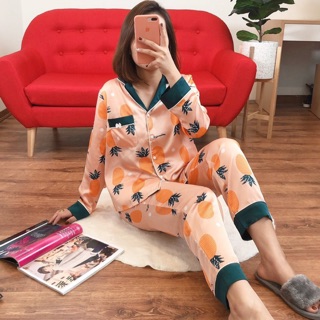Bộ mặc nhà pyjama lụa hình quả dứa