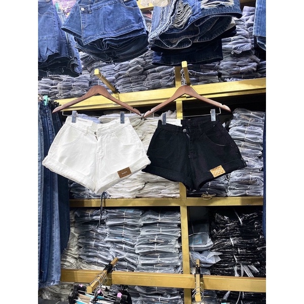 Quần jean đùi 2 màu đen trắng đủ size