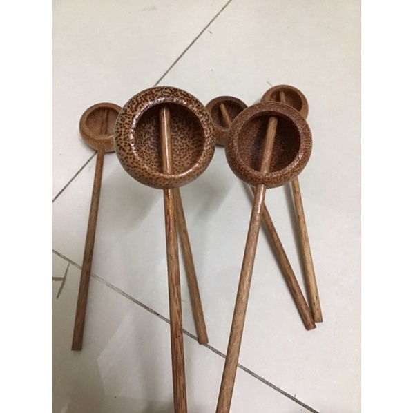 Gáo múc rượu , gáo dừa múc rượu