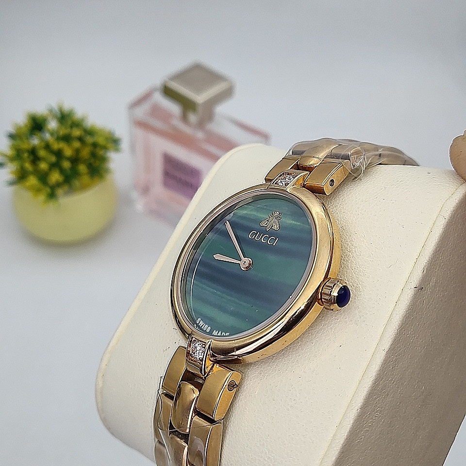 Đồng Hồ Nữ GC gucci  con ong kính shaphia