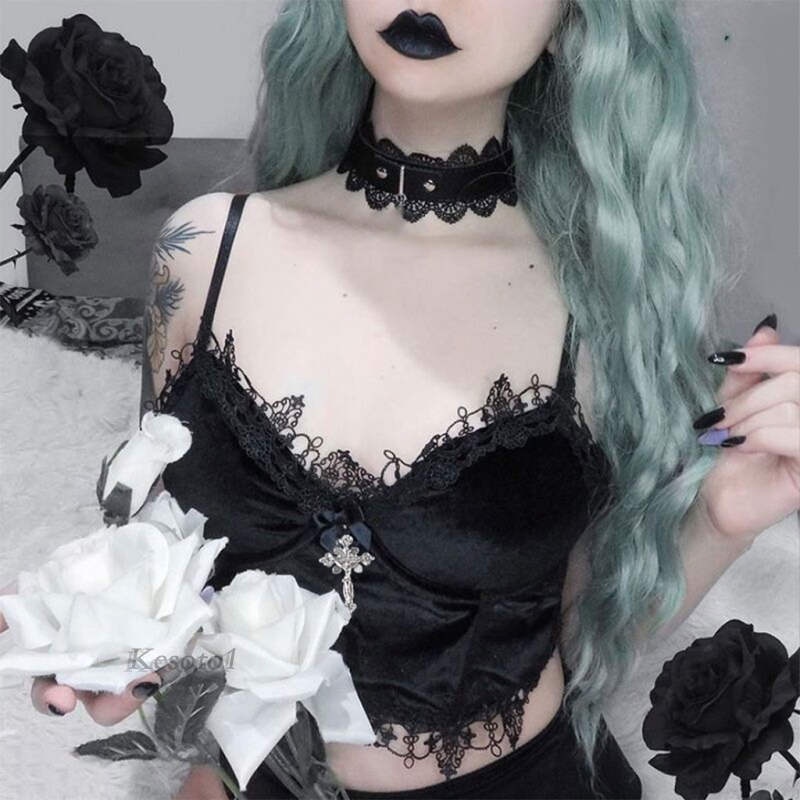Áo Croptop phối ren hoa phong cách Gothic