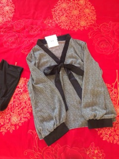 Áo voan cổ nơ nhung