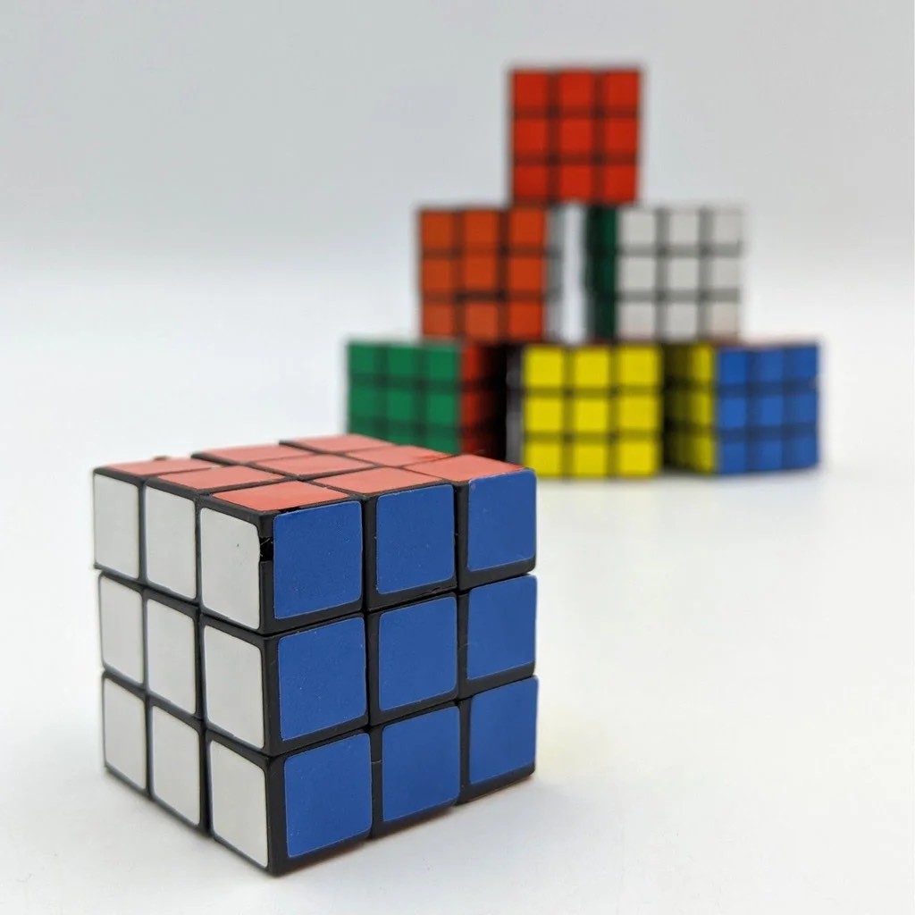 Rubik Mini 3*3*3cm cho bé nâng cao khả năng tư duy và phát triển trí não