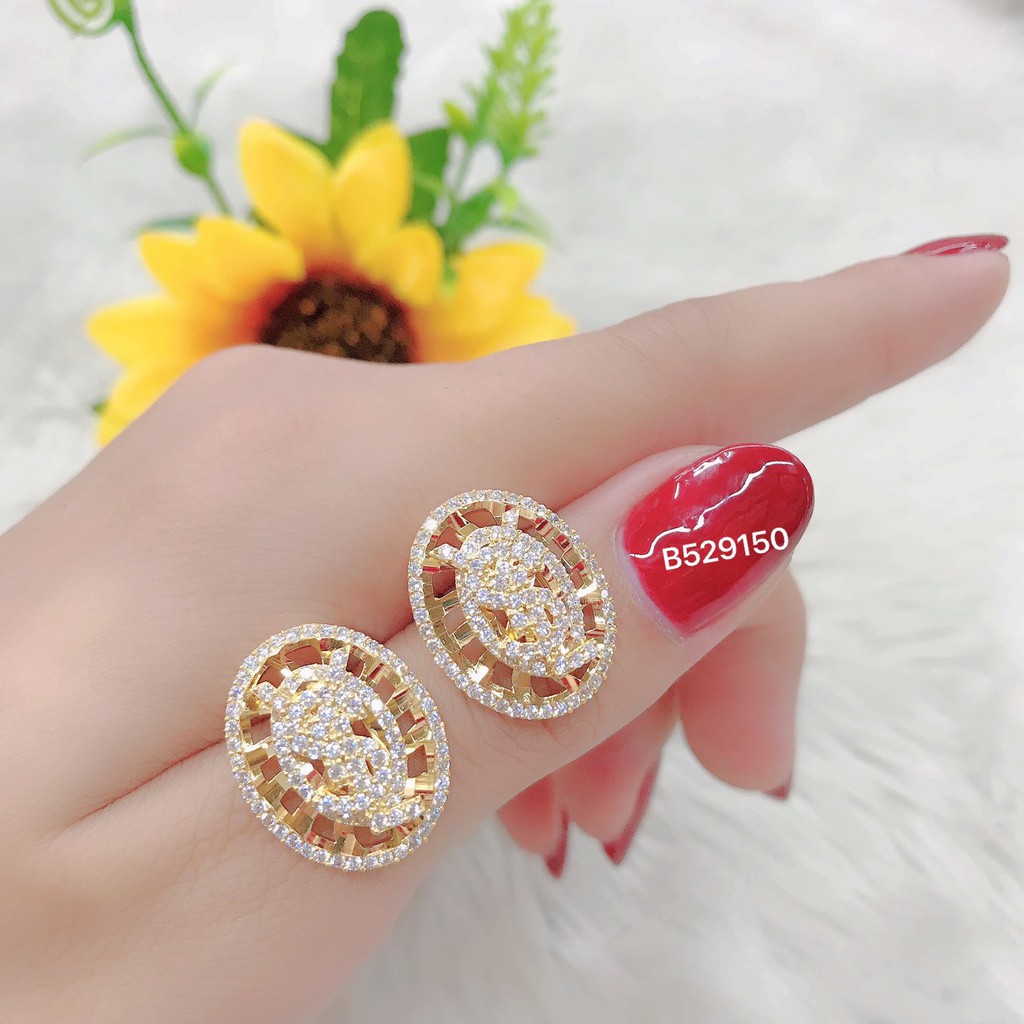 Bông tai nữ - phụ kiện nail đính đá UHA , chuôi cài chắc chắn, kiểu dáng hiện đại, thu hút, sang trọng B137