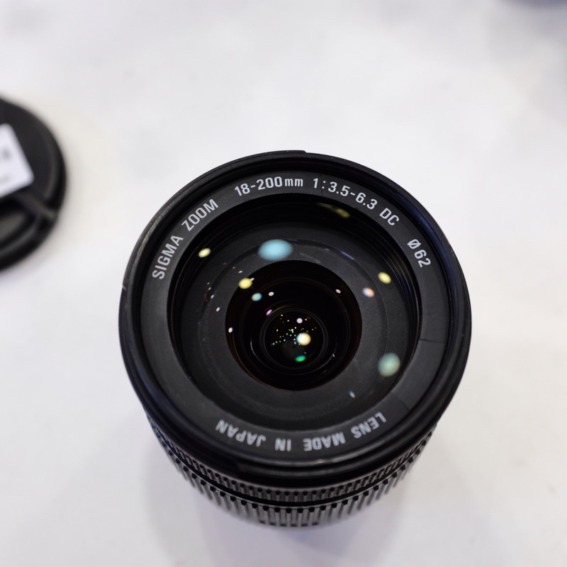 Ống kính Sigma 18-200mm f3.5-6.3 DC Macro OS HSM for Nikon đẹp