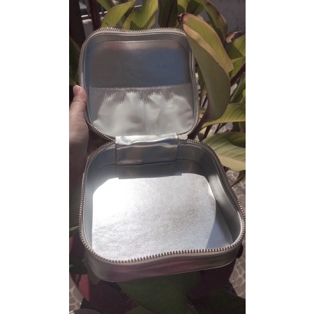 Túi đựng mỹ phẩm Vichy