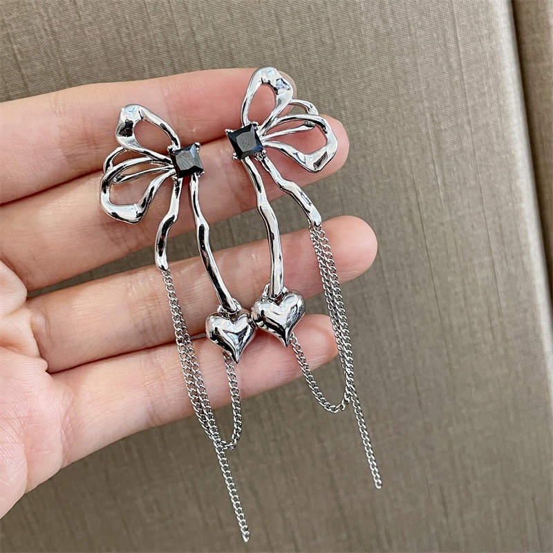 Khuyên Tai Tua Rua Hình Bướm Trái Tim Kim Cương Phong Cách hip hop Âu Mỹ Cho Nữ