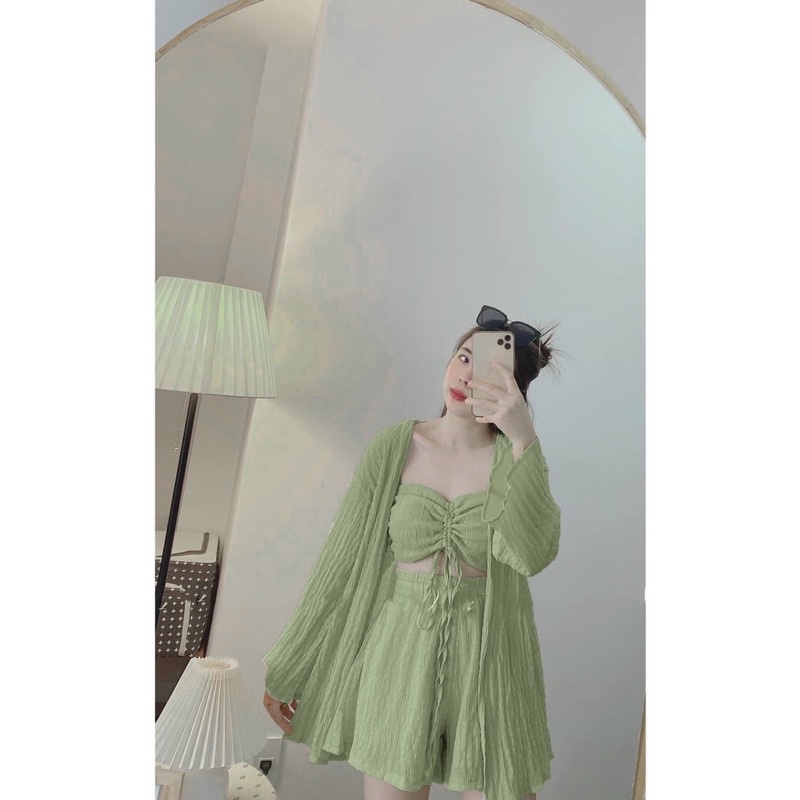 Set 3 món sơ mi, áo trong, quần short ngắn hai màu xanh cốm, xanh biển đi chơi, xinh xắn.