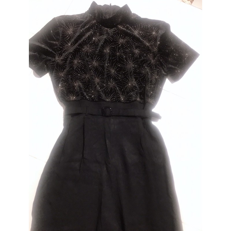 Jumpsuit quần ống suông kèm belt
