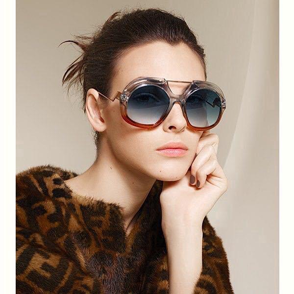 Kính râm oversize tròng lớn màu gradient