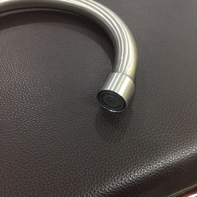 Vòi rửa chén - bát lạnh gắn tường cần cứng Inox 304 - VR014