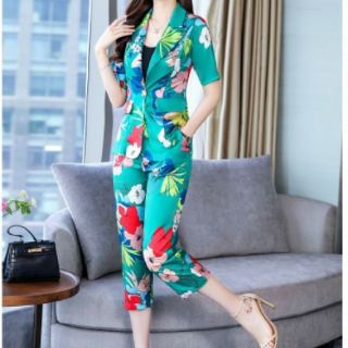 Sét trang phục y hình