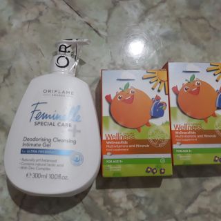 dung dịch vệ sinh 100% thiên nhiên và viên ngậm bổ sung Vitamin