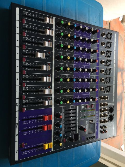 Mixer YAMAHA M11 KẾT HỢP 99 CHẾ ĐỘ ECHO-RIVERD-DELAY. ÂM THANH CỰC CHUẨN