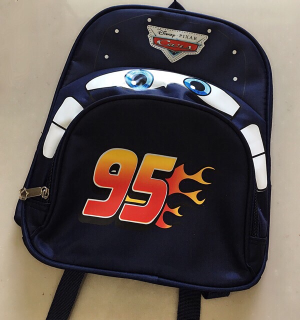 Balo cho bé mẫu oto 3D giá rẻ đẹp