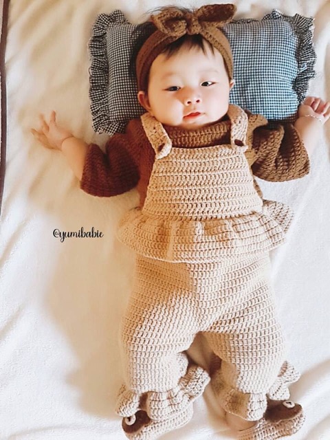 Set yếm len handmade cho bé