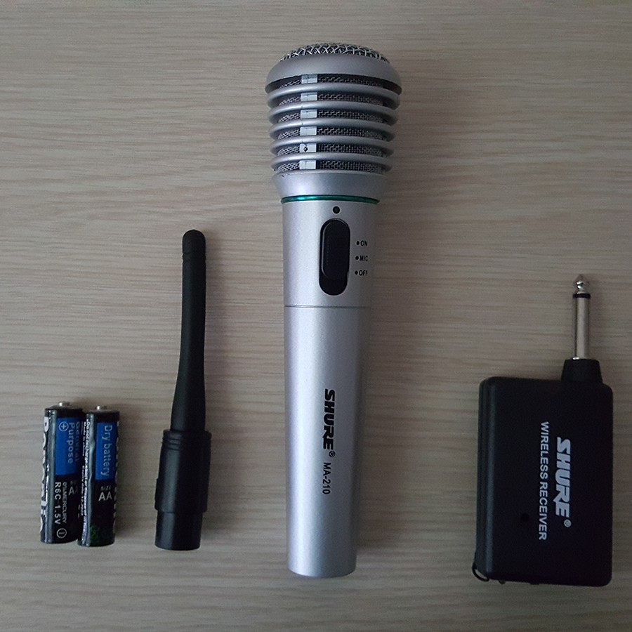 [Rẻ Vô Địch] Micro không dây karaoke Shure MA210 - 2 IN 1 không dây và có dây