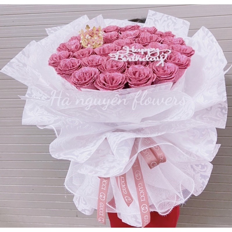 Hoa sinh nhật-hoa kỉ niệm: Bó hoa hồng nhũ 30 bông cao cấp tăng kèm chữ và vương miệng( nhận đặt màu hoa theo yêu cầu