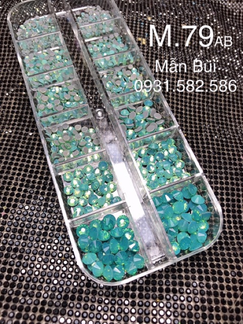 Khay đá chân keo cao cấp khay 1440 viên, đá mix size màu mắt mèo