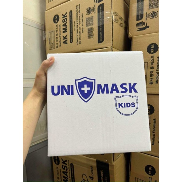 Set 3 cái khẩu trang gấu UNI MASK cho bé từ 0-3 tuổi