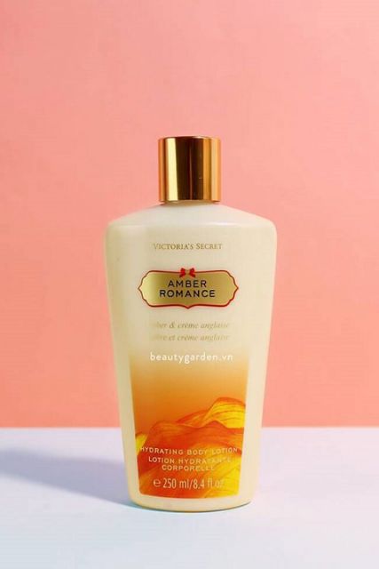 Sữa Dưỡng Thể Victorias Secret Amber Romance 250ml