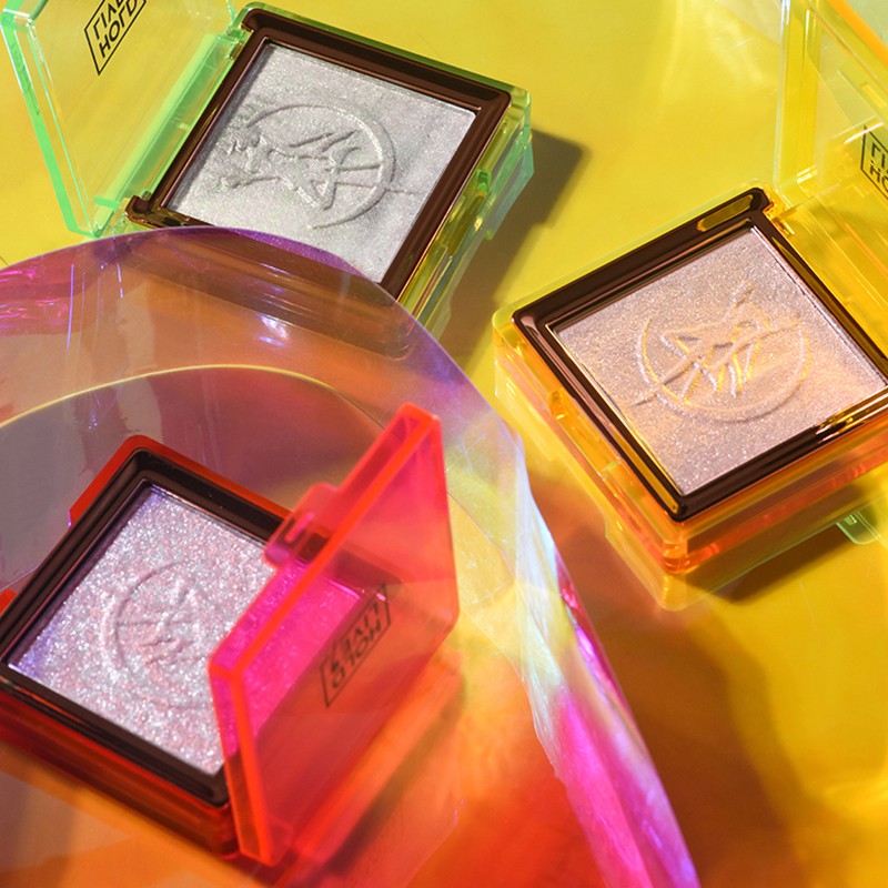 [Hàng mới về] Phấn bắt sáng màu ánh kim lâu trôi HOLD LIVE | BigBuy360 - bigbuy360.vn