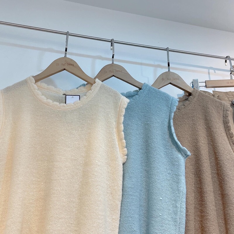 áo gile trơn cổ tròn cánh hoa 0996