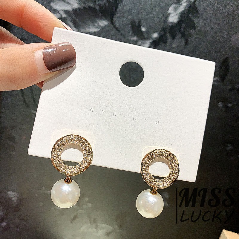 Khuyên Tai Nữ Kiểu Dáng Thời Trang Cá Tính