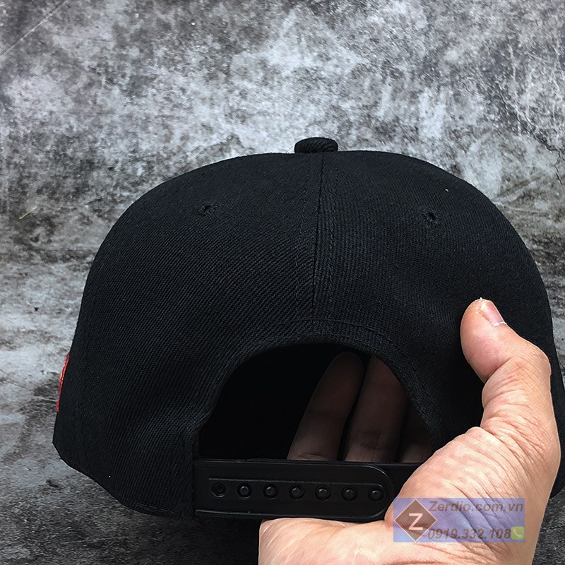 Nón Snapback Famous đen đẹp cho cả nam và nữ