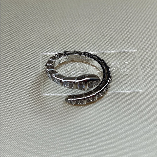Bộ nhẫn mạ vàng trắng đính đá 18 Kt 2021