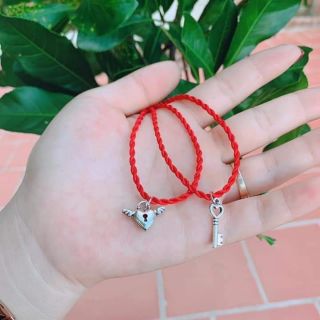 Cặp vòng tay ổ chìa khoá