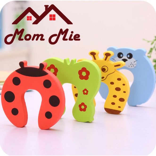 Miếng xốp chặn cửa tránh kẹt tay bé hình thú - K066