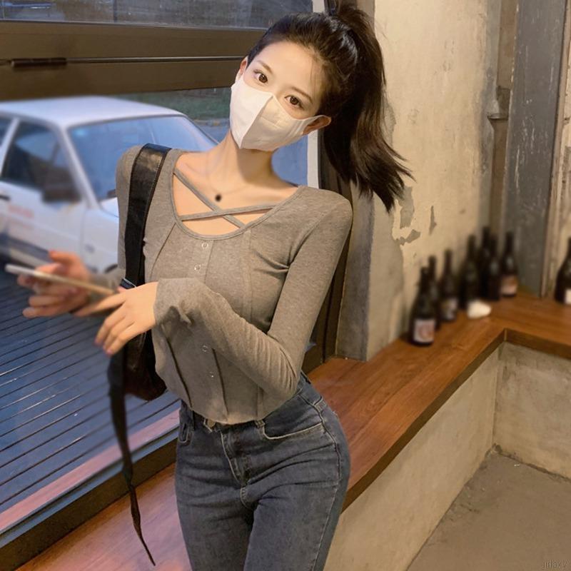 Áo thun tay dài màu sắc đơn giản cho nữ