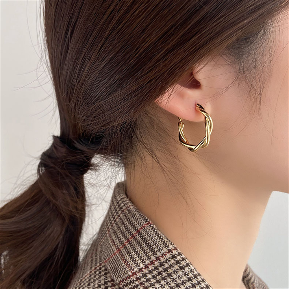 Hoa Tai Dạng Vòng Thời Trang Dành Cho Nữ