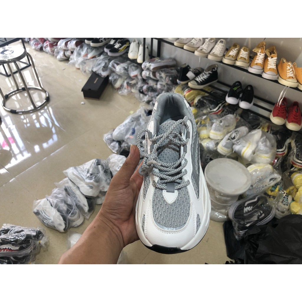 Giày Thể Thao YZ 700 Trắng Phản Quang Đủ Size Tặng Kèm