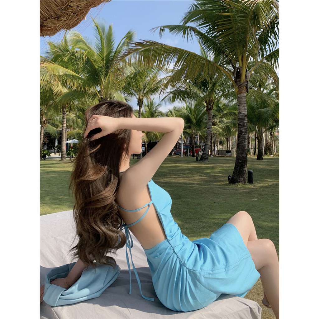 Váy hai dây nữ tính váy ngắn xuân hè 2021