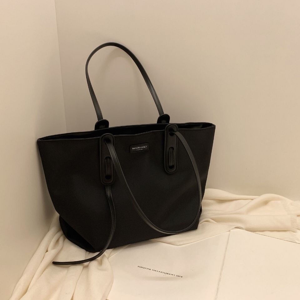 Túi Xách Tote Đeo Vai Màu Đen Kích Cỡ Lớn Phong Cách Thời Trang 2020 Dành Cho Nữ