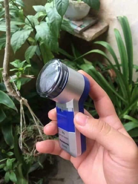 Máy cạo râu panasonic